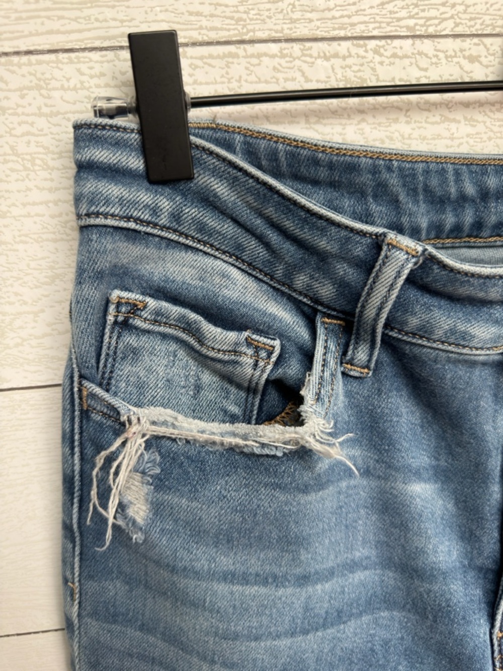 Flying Monkey High Rise Button Fly Distressed Raw Hem Skinny Jeans Size 30/10 - Picture 5 of 11
